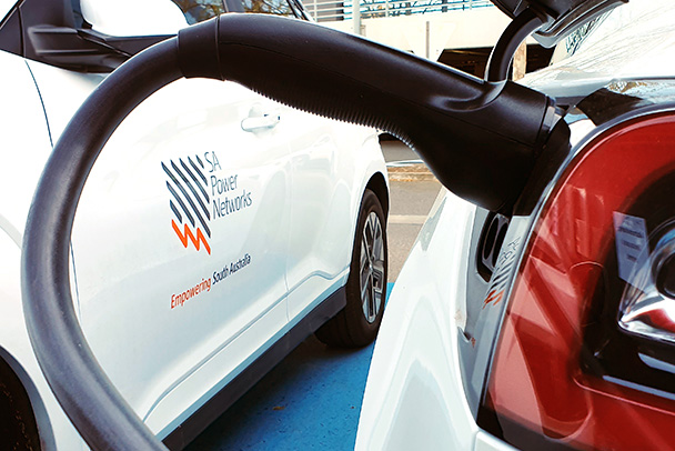 Electric cars to power South Australian homes in new trial - Drive