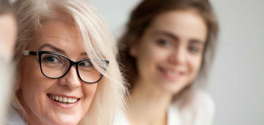 Females in the workplace 905x428