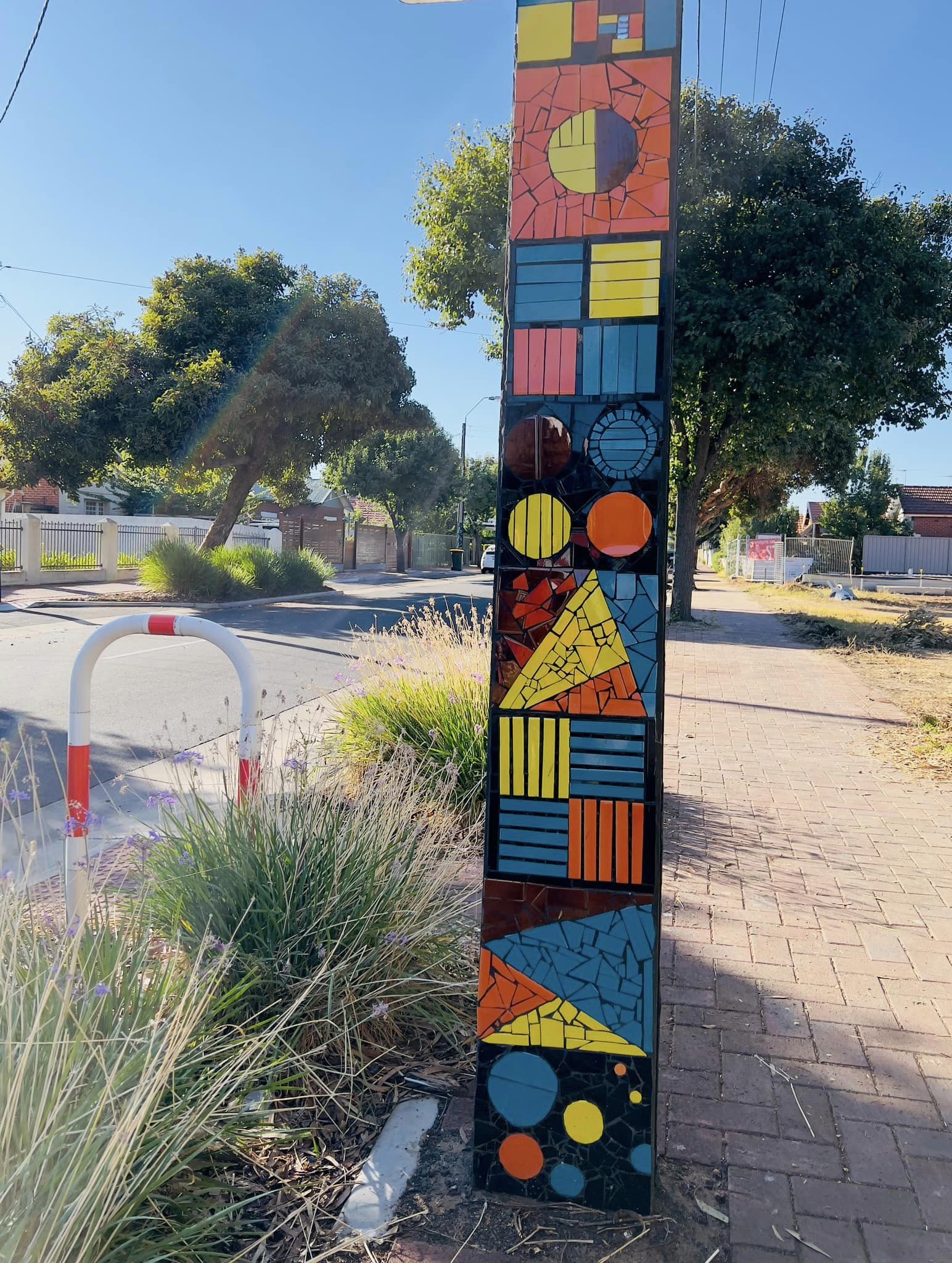 Stobie Pole Art by Photographer Andrew Jones (@adelaide.street.art.2022)